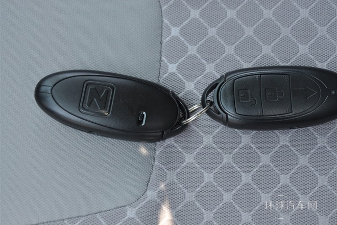 2011款 1.5L 自動尊貴型