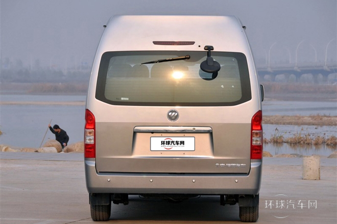 2013款 2.8T新干線標(biāo)準(zhǔn)型 柴油長軸ISF2.8