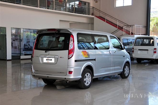 2011款 2.4L-M240SL財(cái)富快車舒適版4G64
