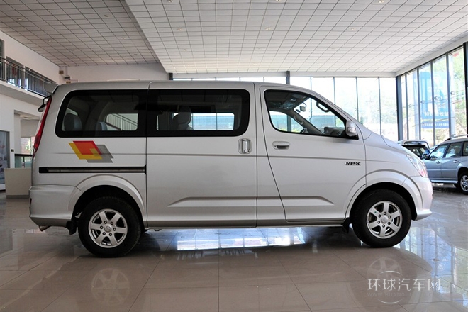 2011款 2.4L-M240SL財(cái)富快車(chē)舒適版4G64