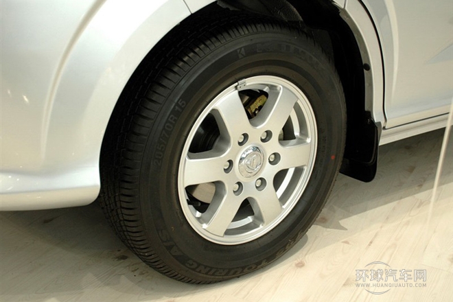 2010款 2.4L財(cái)富快車標(biāo)準(zhǔn)版M240-4G64