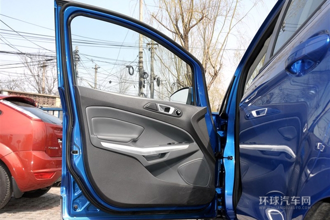 2013款 1.5L 手動(dòng)尊貴型