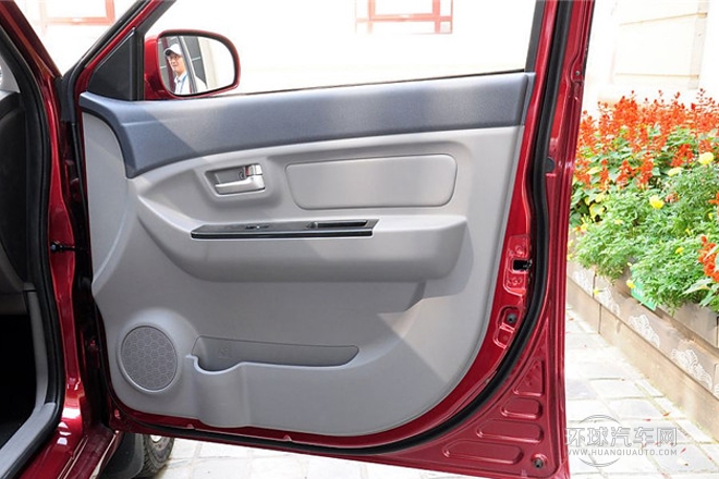 2014款 1.5L標(biāo)準(zhǔn)型