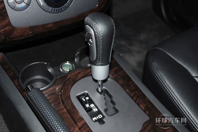 2013款 1.8T 4WD 自動(dòng)豪域版