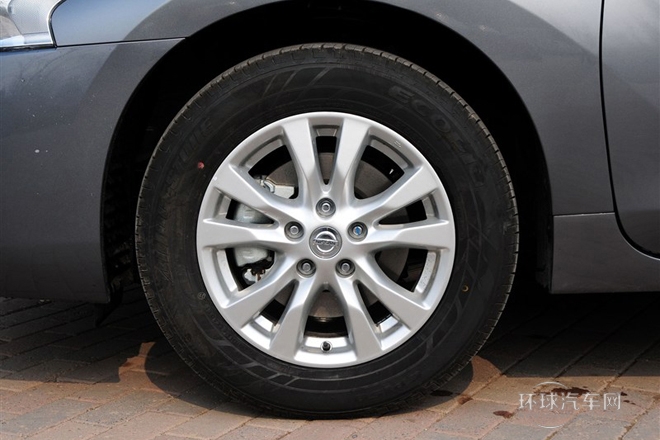 2013款 2.5L XL領(lǐng)先版