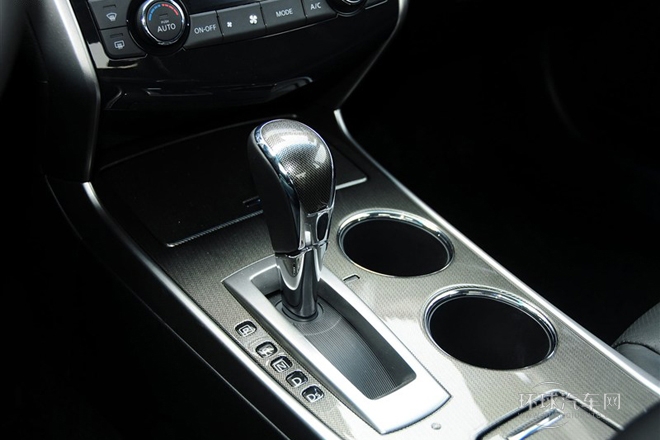 2013款 2.5L XL領(lǐng)先版