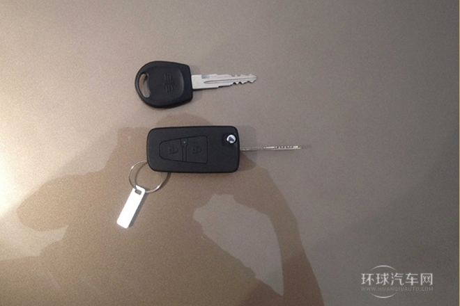 2014款 1.3L 手動(dòng)舒適型