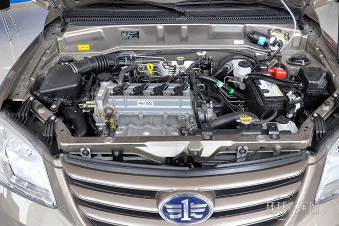 2014款 1.0L 手動(dòng)標(biāo)準(zhǔn)型