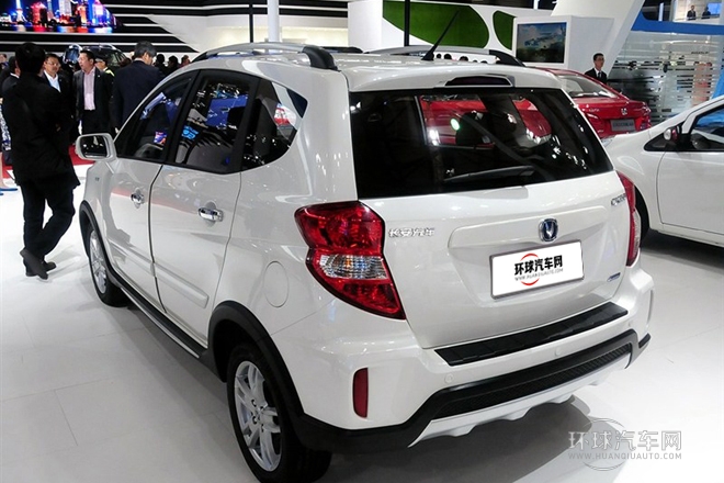 2014款 1.4L 手動天窗導(dǎo)航版 國V