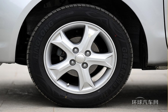 2013款 1.3L 手動(dòng)尊貴型
