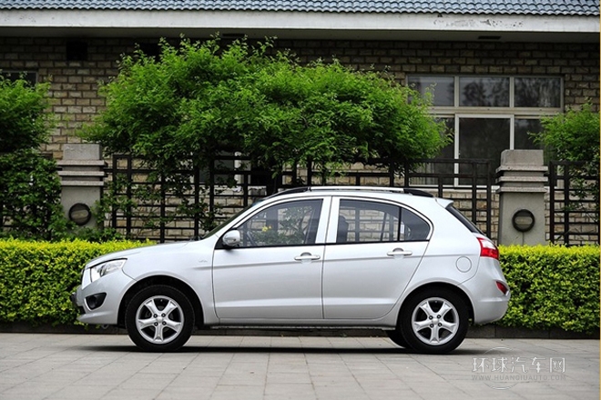 2013款 1.3L 手動(dòng)尊貴型