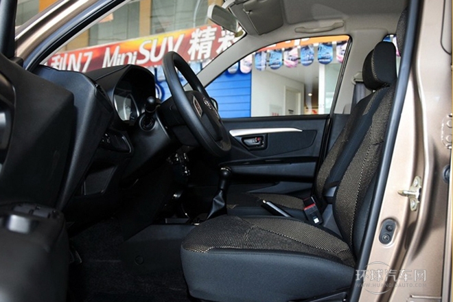 2013款 1.3L 手動(dòng)舒適型