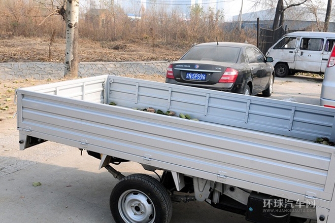 2011款 1.0L基本型加長(zhǎng)箱