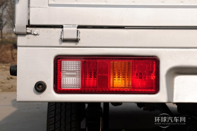 2011款 1.0L基本型加長(zhǎng)箱