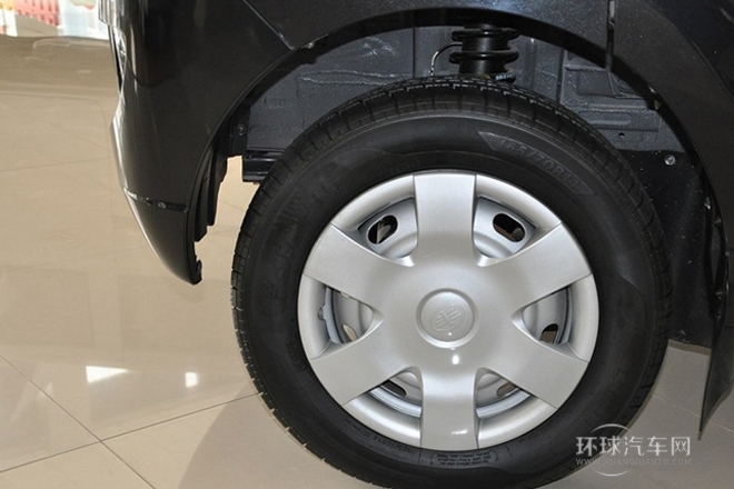 2011款 1.0L標(biāo)準(zhǔn)型DA465QA