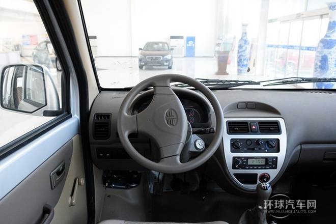 2012款 1.0L標(biāo)準(zhǔn)型