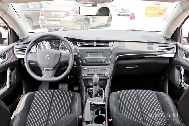 2014款 1.8L 自動(dòng)領(lǐng)先版