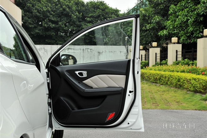 2014款 1.6L 自動(dòng)豪華ESP版