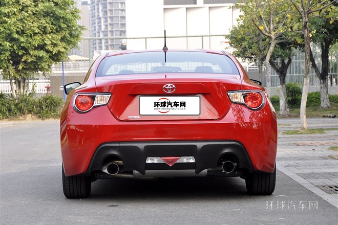 2013款 2.0L 手動(dòng)豪華型