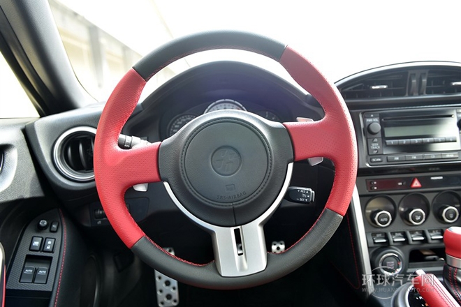 2013款 2.0L 自動(dòng)豪華型