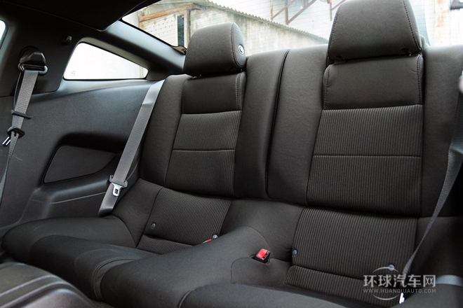 2013款 3.7L 自動標(biāo)準(zhǔn)型