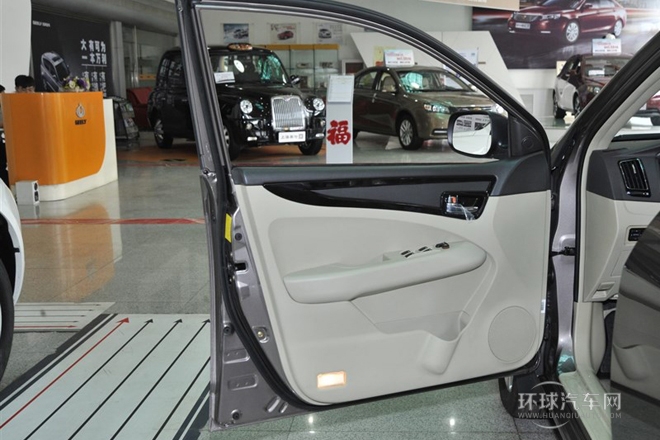 2013款 1.5L 手動(dòng)尊貴型