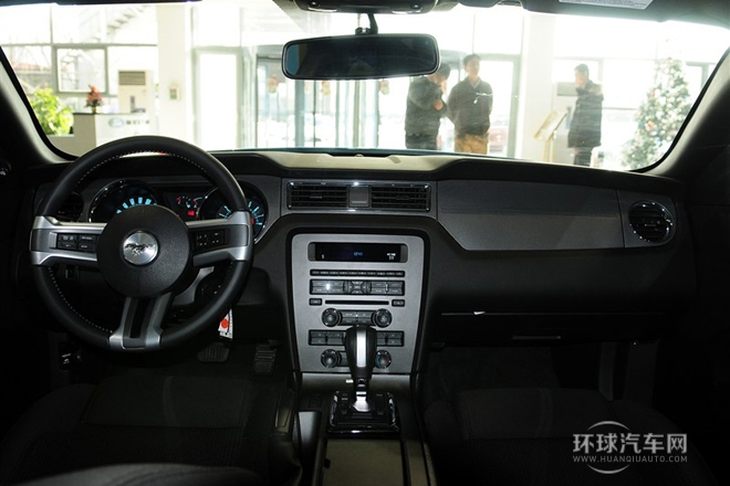 2013款 5.0L GT自動標(biāo)準(zhǔn)型