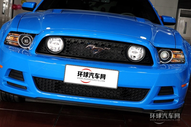2013款 5.0L GT自動(dòng)標(biāo)準(zhǔn)型