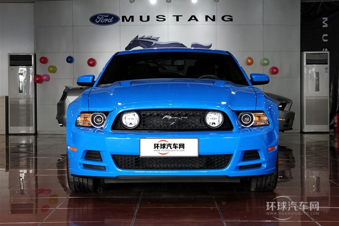 2013款 5.0L GT自動(dòng)標(biāo)準(zhǔn)型