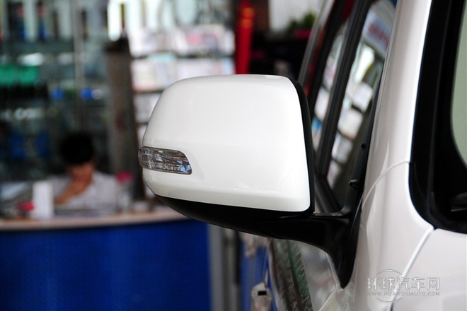 2012款 4.0L 自動(dòng)VX