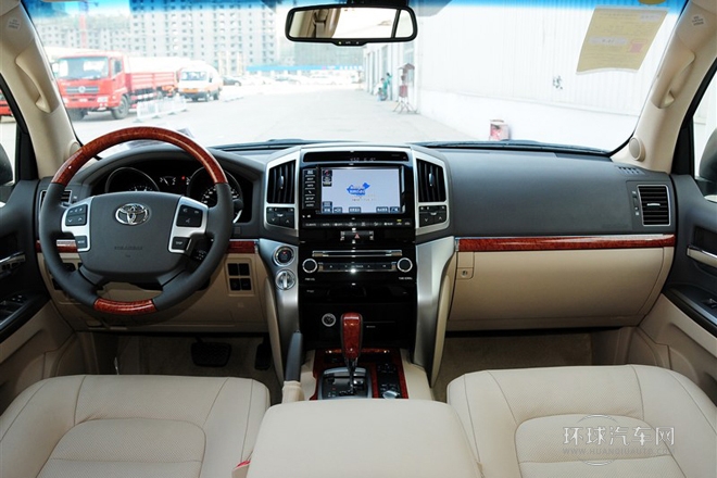 2012款 4.6L 自動(dòng)VX-R
