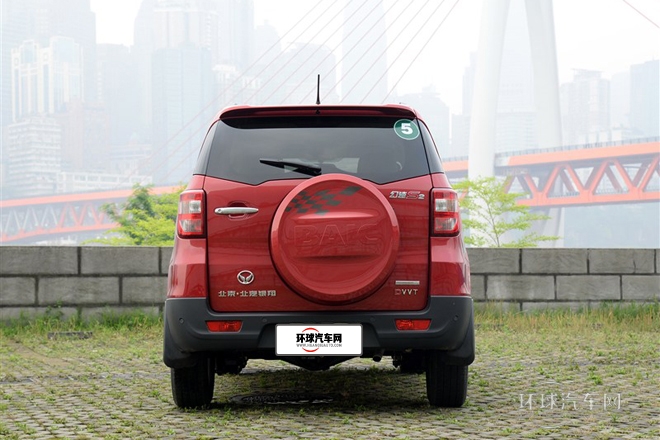 2014款 1.5L 手動(dòng)豪華型