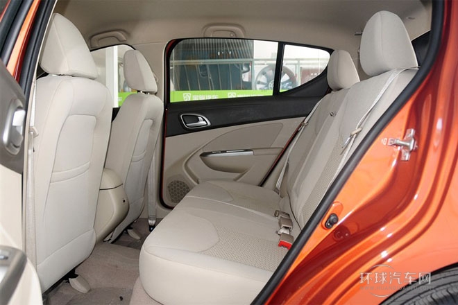 2014款1.5L手動(dòng)   舒適型