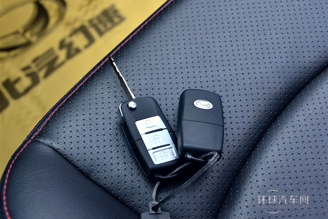 2014款 1.5L 手動(dòng)尊貴型