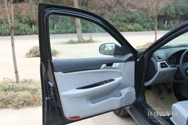 2011款 Wagon 2.0L 手動(dòng)舒適型