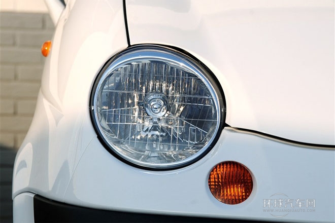 2012款 改款 1.0L 手動(dòng)P-TEC標(biāo)準(zhǔn)型