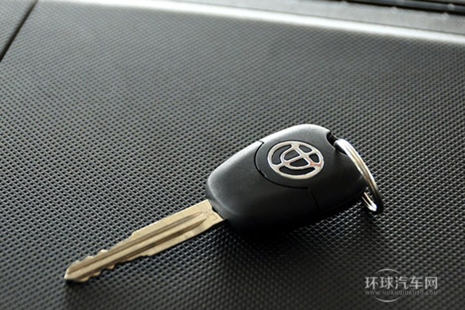 2010款 1.3L 手動(dòng)舒適型