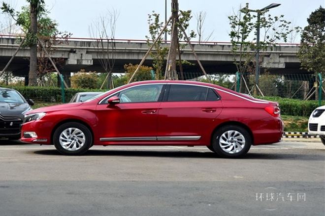 2014款 1.8L 自動(dòng)舒適版VTi140