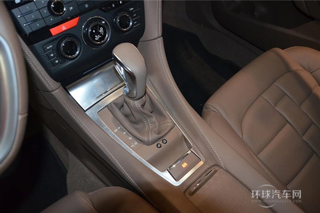 2014款 1.8L 手動(dòng)舒適版VTi140