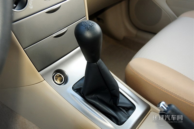 2013款 1.6L 手動(dòng)卓越版