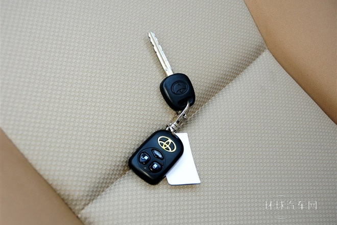 2013款 1.6L 自動卓越版