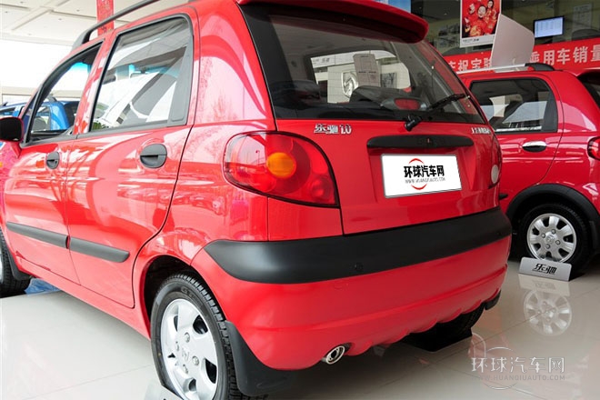 2012款 改款 1.0L 手動(dòng)P-TEC時(shí)尚型