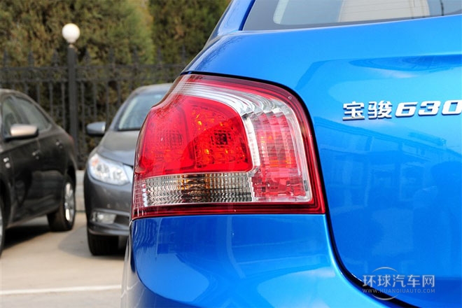 2013款1.5L手動   精英型