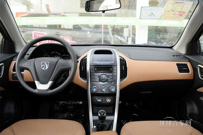 2013款1.5L手動(dòng)   舒適型