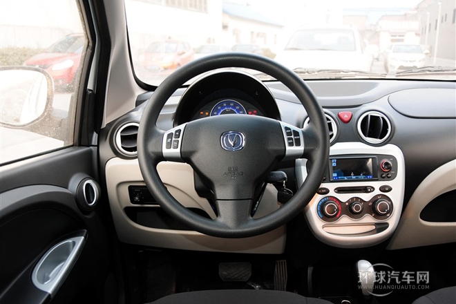 2012款 1.0L IMT導(dǎo)航版 國V