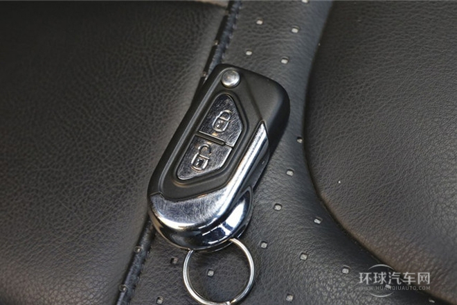 2013款 1.6L 時尚敞篷版