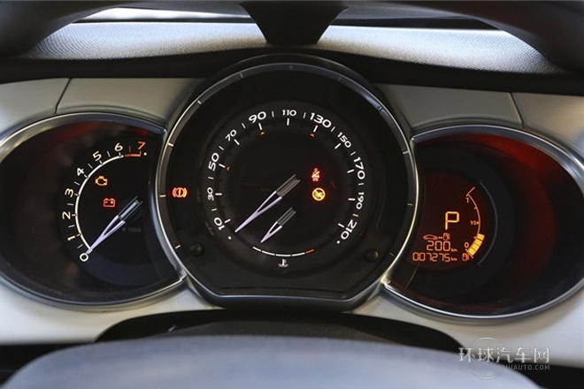 2013款 1.6L 時(shí)尚敞篷版