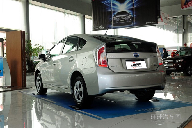 2012款 1.8L 標(biāo)準(zhǔn)版