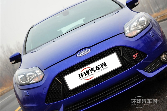 2013款 2.0T ST 標(biāo)準(zhǔn)版