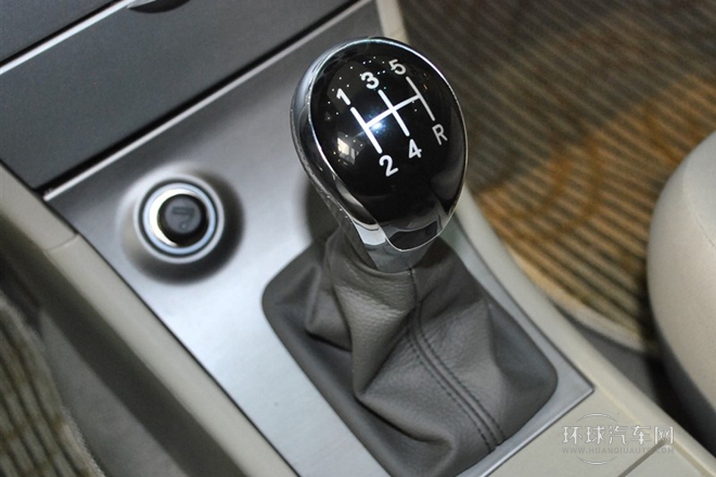 2011款 新銳版 1.5L 手動基本型